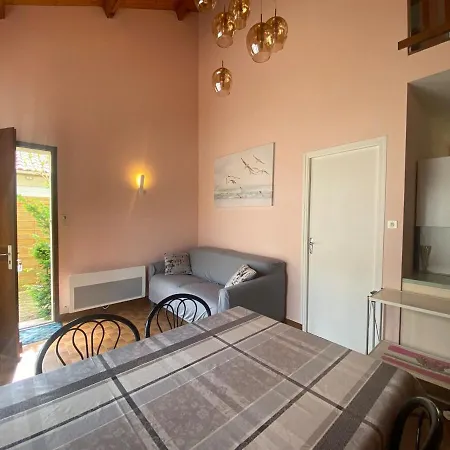 別荘 Dans Les Pins, Maison Agreable ラ・トランシュ・シュル・メール