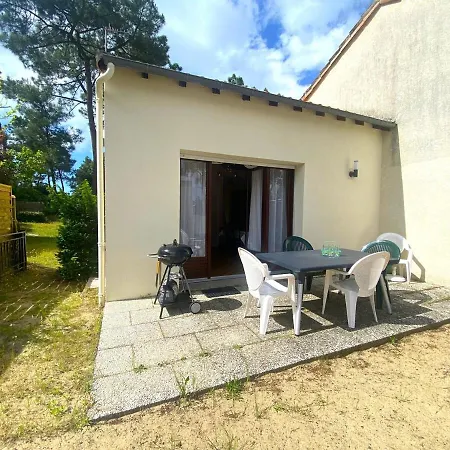 Dans Les Pins, Maison Agreable *